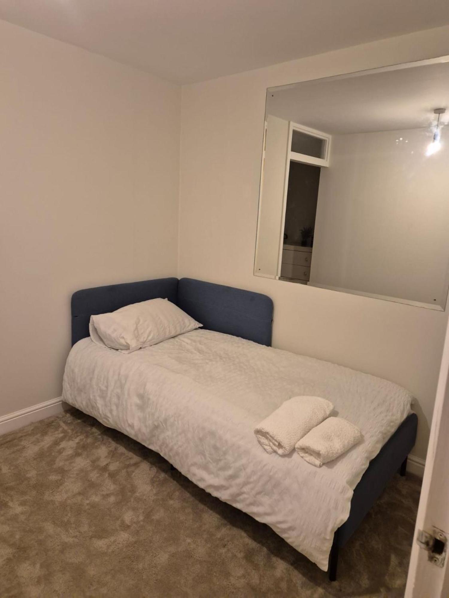 Century House Luxury Apartments Лондон Экстерьер фото